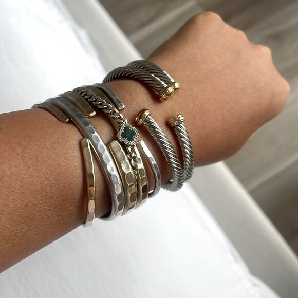 Cable Bangle Bracelets 2 pcs - Picture 1 of 4